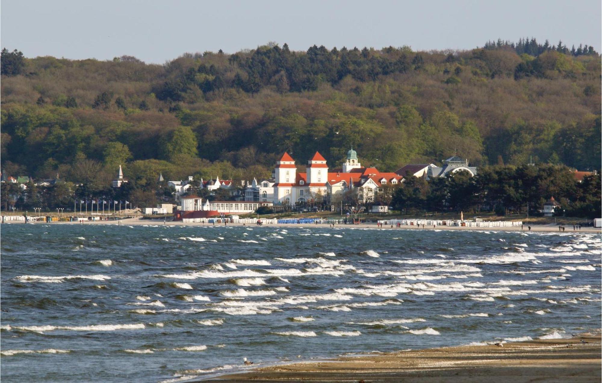 Prince Binz Exteriör bild
